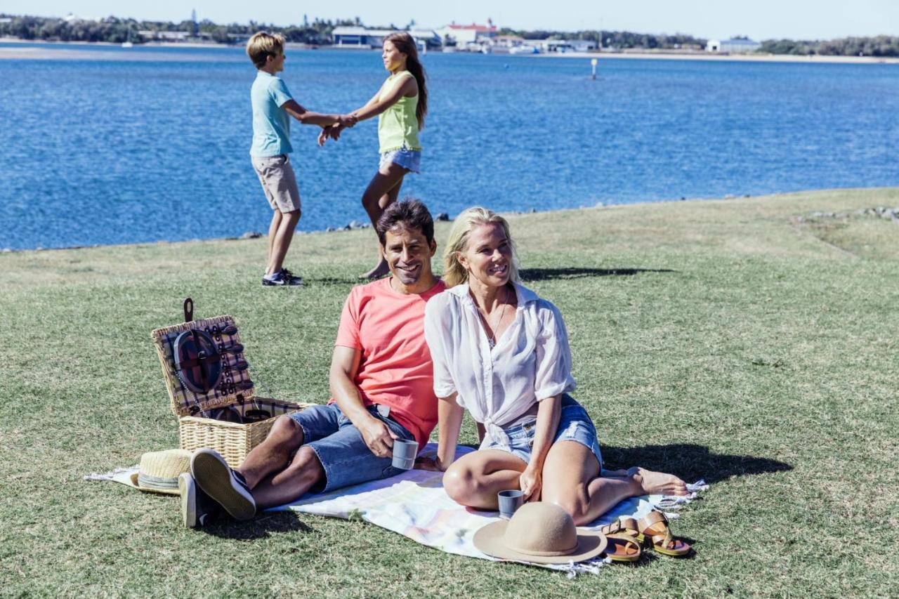 Sky Broadwater Apartments Southport Luaran gambar