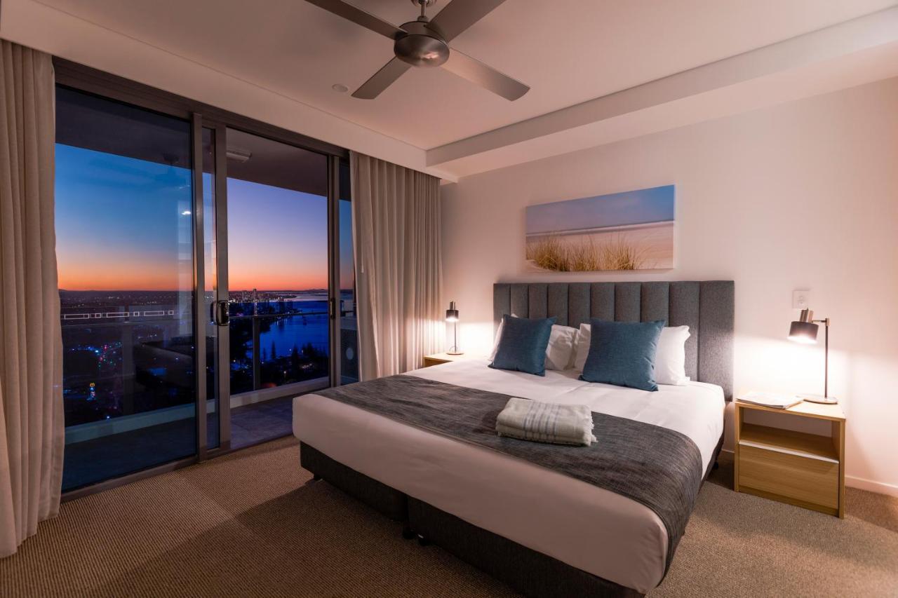 Sky Broadwater Apartments Southport Luaran gambar